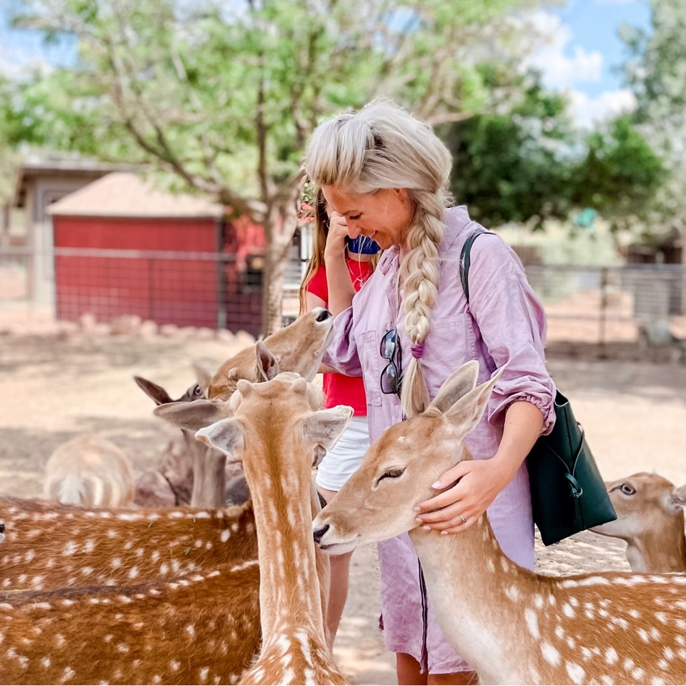 Meet your Posher, Iris